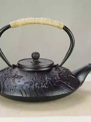 ca19f139-631a-4f89-8e22-38a4127fed3b.jpg Handmade Iron Tea Pot With Strainer Water Pot Tea Making